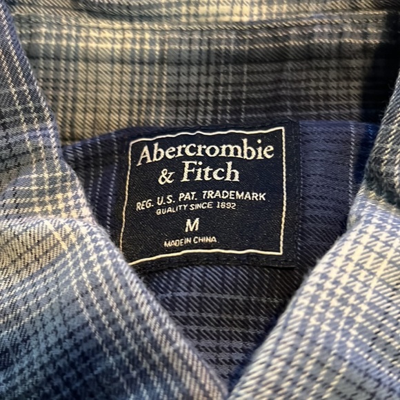 Abercrombie blue plaid flannel size M - Picture 2 of 5